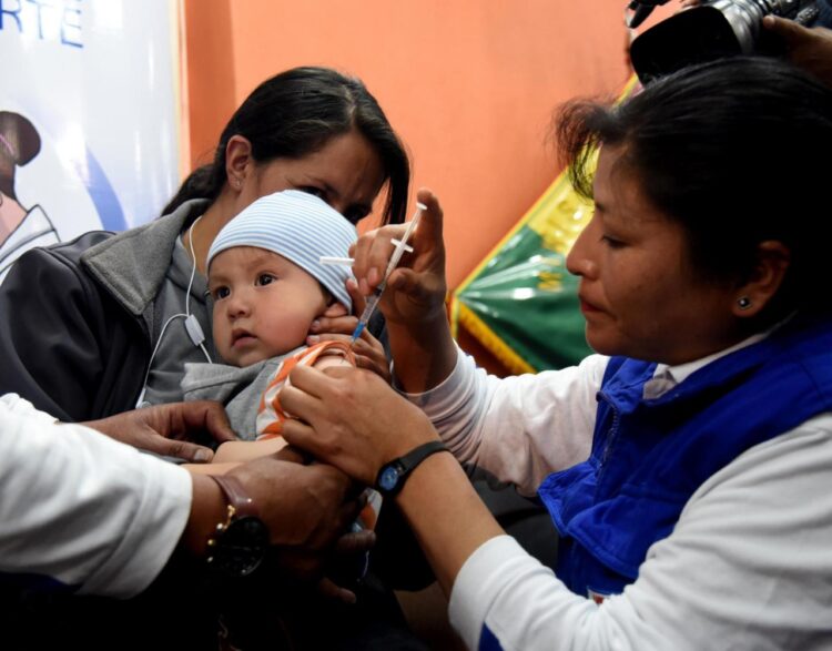 Ante alerta por coqueluche, Salud prepara al personal de salud y despliega brigadas