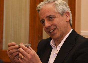 Álvaro García: Las fisuras en el MAS son parte del cambio generacional