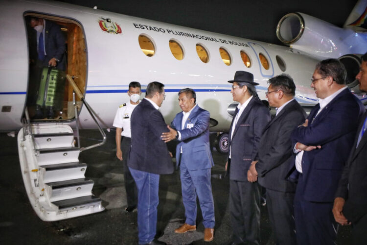 Arce ya está en Nueva York, hablará por 15 minutos en la ONU y se reunirá con tres presidentes