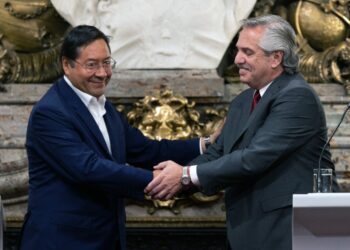 Embajador Basteiro: El acuerdo de gas es ‘bastante coherente’ para Bolivia y Argentina