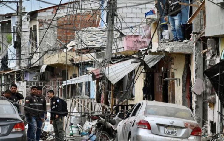Lasso declara estado de excepción tras explosión que mató a cinco personas en Ecuador