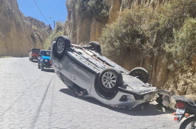 Ministro de Justicia sufre accidente de tránsito tras participar del gabinete