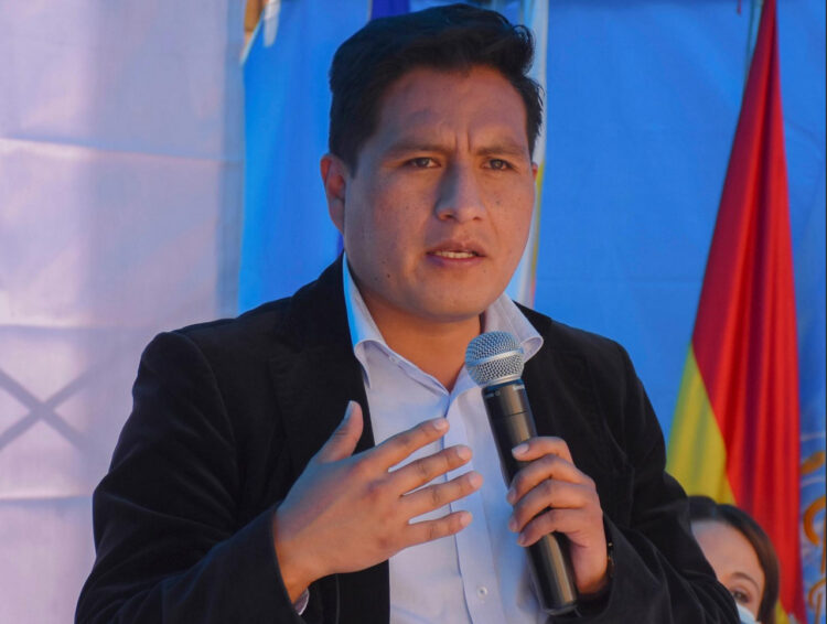 Auza expresa su repudio al caso de corrupción en Santa Cruz y ve que Pacheco no actuó solo