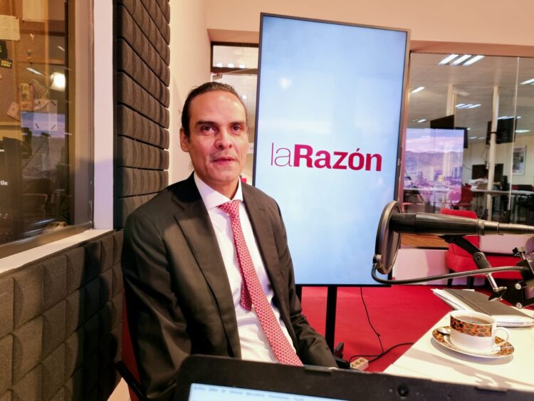 Paulo Abrão en entrevista con La Razón Radio, el 9 de agosto. Foto: Rubén Atahuichi