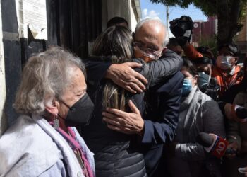 Desde su familia y la oposición le piden a Áñez levantar la huelga, Carvajal le solicita ‘resistir’