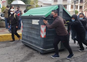 Tras incidentes, juez ordena tratar a Áñez en la cárcel aun en contra de su voluntad