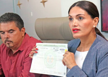 Andrea Daza presenta alodial.