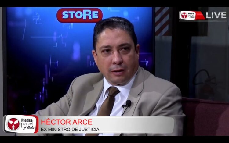 Arce Zaconeta dice que Bolivia no depende del informe de EEUU sobre la crisis de 2019