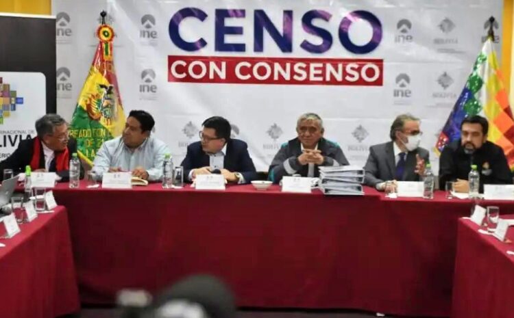 Iván Arias, en la testera de la mesa técnica del Censo. Foto: INE