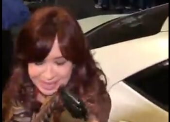 Intentaron asesinar a la vicepresidenta argentina Cristina Kirchner