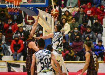 Calero vence a Pichincha e iguala la final de la Libobásquet