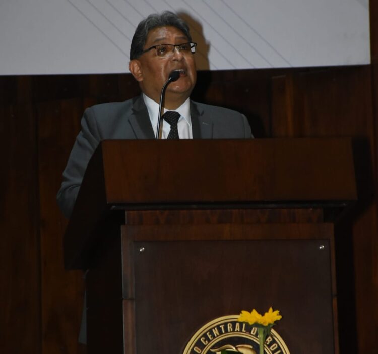 El presidente del BCB destaca que se triplicaron los participantes en la XV Jornada Monetaria