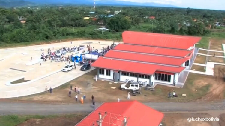Arce entrega la primera fase del aeropuerto de Rurrenabaque y apuesta por el turismo