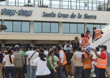BoA suspende operaciones en el aeropuerto de Viru Viru y desvía sus vuelos