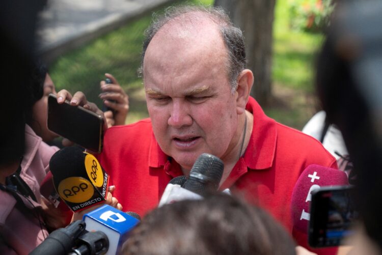 El empresario López Aliaga, el ‘Bolsonaro peruano’, virtual nuevo alcalde de Lima