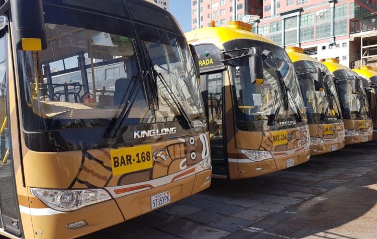 BUSES-PUMAKATARI