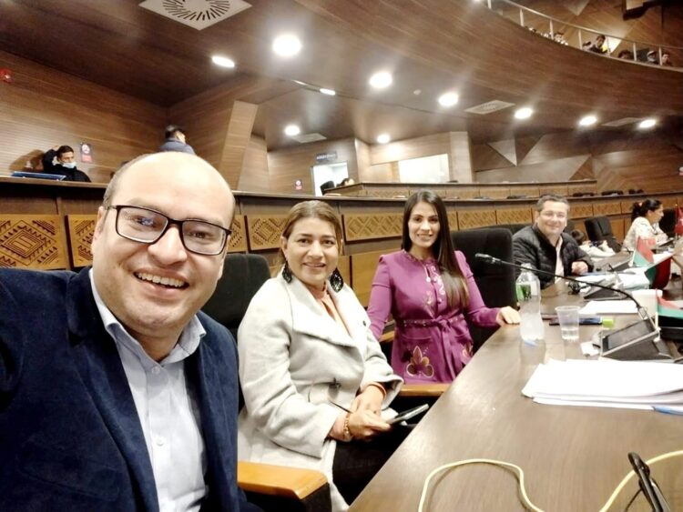 El diputado Bazán afirma que no lo amedrentarán tras recibir una querella por las denuncias que hizo