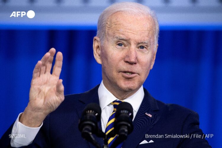 Biden dice a Putin que atacar a Ucrania tendrá ‘rápidos y severos costos’