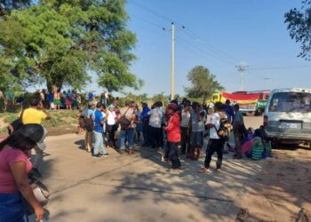 Bloqueo en el ingreso al vertedero impide el desecho de basura en Santa Cruz