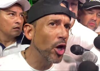 Camacho reivindica dar el poder a las regiones con el federalismo ante la ‘soberbia centralista’