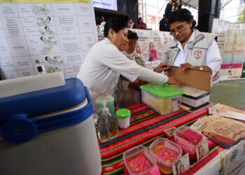 Lanzan al mercado el primer seguro de protección para mujeres con cáncer de cuello uterino