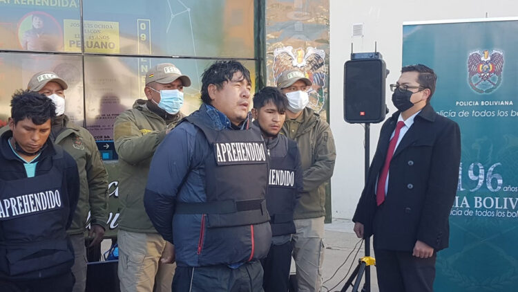 El Gobierno presenta al clan Los Plumas, que se dedicaba al robo de vehículos en El Alto