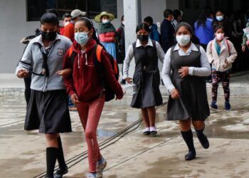 Educación ratifica que desde el lunes los estudiantes retornan al horario normal de clases