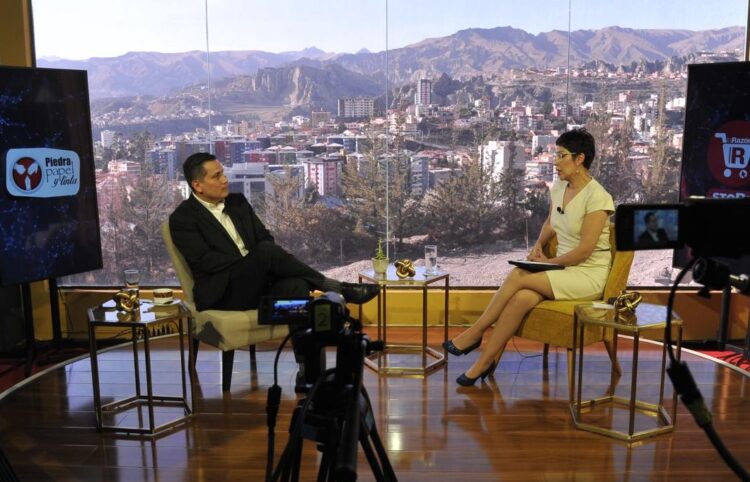 La Razón y DTV sellan una alianza por el periodismo