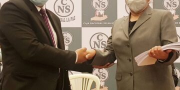 La CNS Regional La Paz institucionaliza a una centena de enfermeras auxiliares