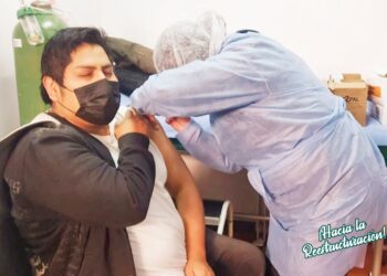 La CNS intensifica la vacunación por la quinta ola de covid-19