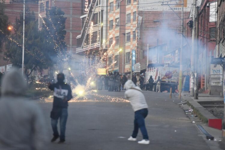 El Gobierno insistirá en el diálogo entre cocaleros de Adepcoca y precautelará el orden público