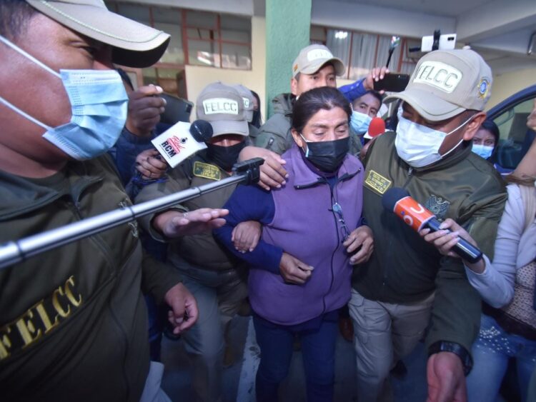 Defensoría investiga supuestos excesos policiales durante la aprehensión de dirigente cocalera