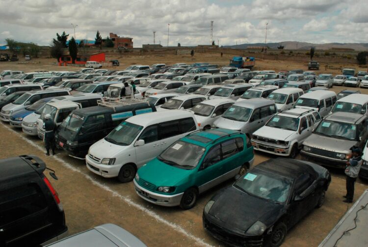 Casi un centenar de coches ilegales se decomisaron en mayo en cuatro departamentos