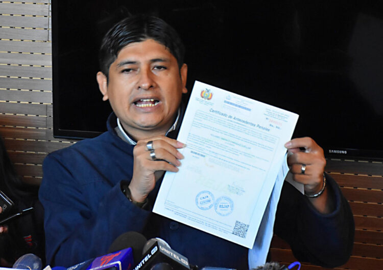 Los vocales suplentes del TSE analizan si se procesa a los titulares por el caso Cuéllar