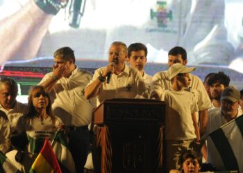 Rómulo Calvo, en el cabildo del viernes. Foto: APG