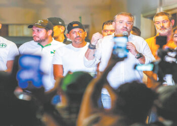 Camacho y Calvo prolongan el paro tras rechazar propuestas