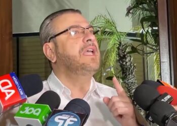 Calvo acusó al presidente Arce de pagar gente involucrada en actos vandálicos en Santa Cruz
