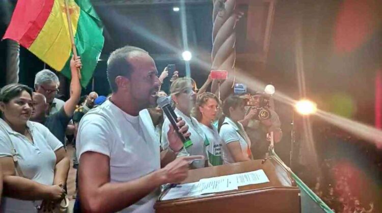 Luis Fernando Camacho en un mitin por el paro, el domingo. Captura: DTV