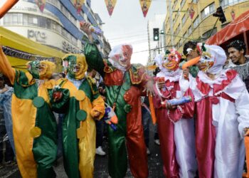 La Paz propone un Carnaval sin alcohol ni saludos