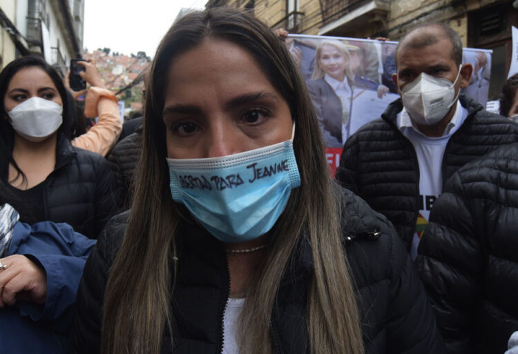 Hija de Áñez reclama ‘juicio justo’ y pide a la oposición considerar el caso de su madre