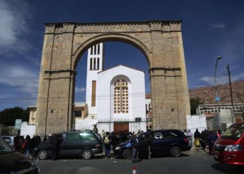 Todos Santos: Solo se permitirá ingresar con flores al Cementerio, conozca las prohibiciones