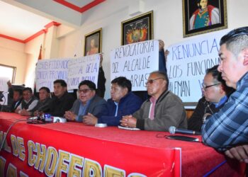 ¿Paro del transporte en La Paz? Choferes lo suspenden y la Alcaldía los convocará al diálogo