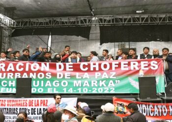Cabildo funda la Federación de Choferes Urbanos de La Paz Chuquiago Marka