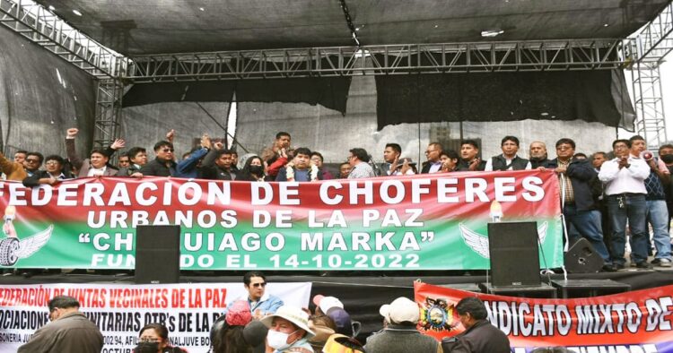 Cabildo funda la Federación de Choferes Urbanos de La Paz Chuquiago Marka