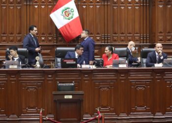 En un tercer intento, el Congreso de Perú declaró la vacancia del presidente Pedro Castillo. Foto: AFP