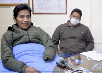 Tras el milagro de Cota, su familia y el hospital le ayudan a pagar los Bs 290.000 de su deuda médica