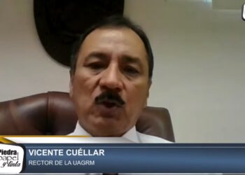 El rector de la UAGRM, Vicente Cuéllar, en Piedra, Papel y Tinta.