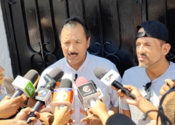 Vicente Cuéllar y Luis Fernando Camacho se refieren a la ley del Censo.