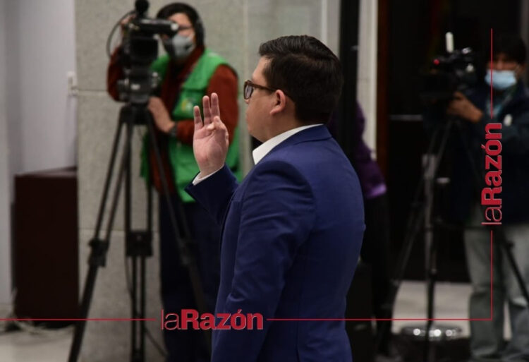 Arce posesiona a Sergio Cusicanqui como nuevo ministro de Planificación
