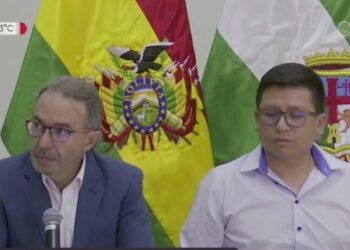 Jorge Richter y Sergio Cusicanqui, en rueda de prensa en Santa Cruz.